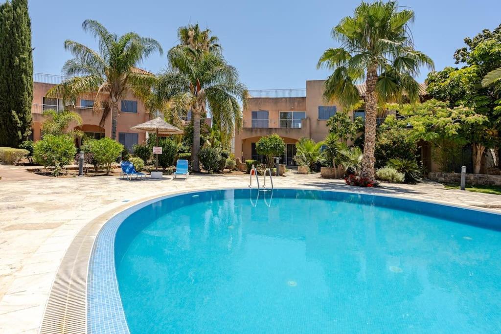 Grosses In Idyllischer Anlage, Strandnah Apartament Mandria (Paphos)